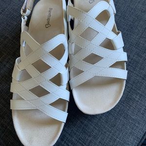 WHITE BARETRAPS SANDALS